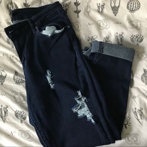 Levi’s Distressed Demi Curve Jeans